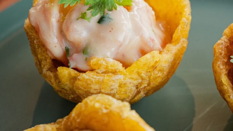Canastas de Iwana: camarones en canasta de plátano verde del gastrobar
